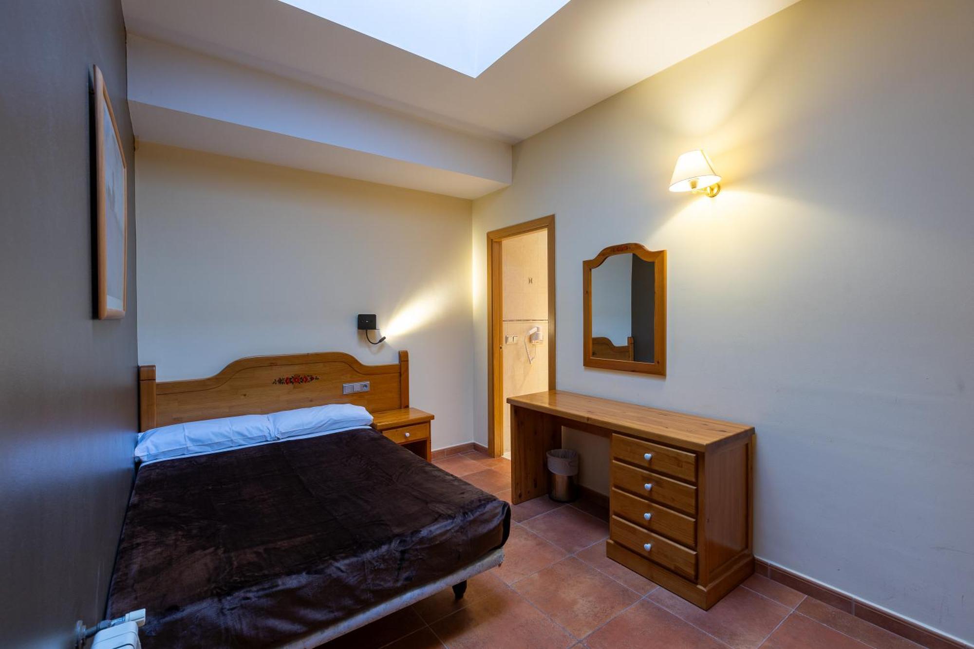 ארינסל Apartaments Sant Moritz מראה חיצוני תמונה