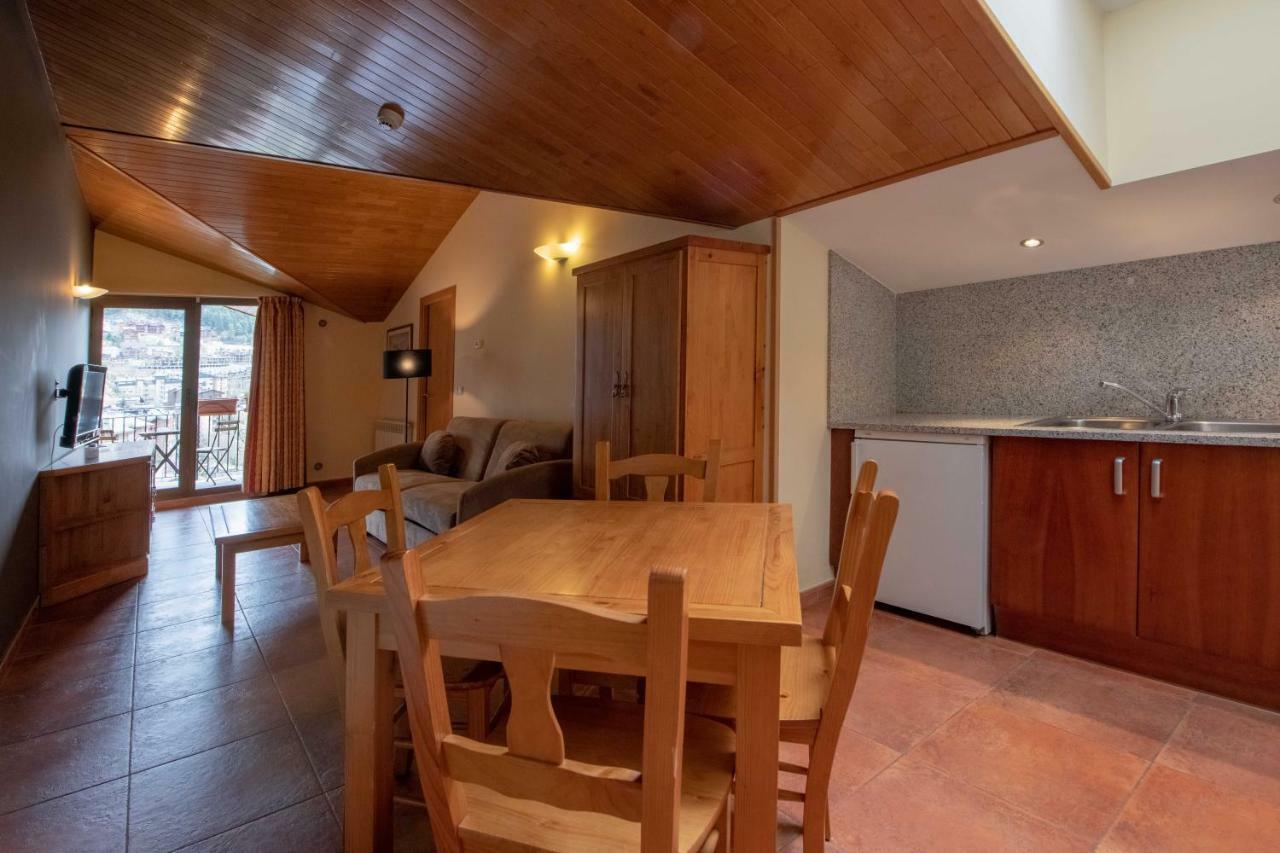 ארינסל Apartaments Sant Moritz מראה חיצוני תמונה